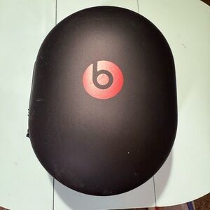 Beats head case hard cover